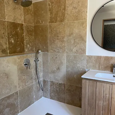 Vendégház Les 27 3*