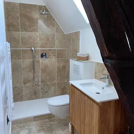 Les 27 3* Saint-Denis-le-Ferment